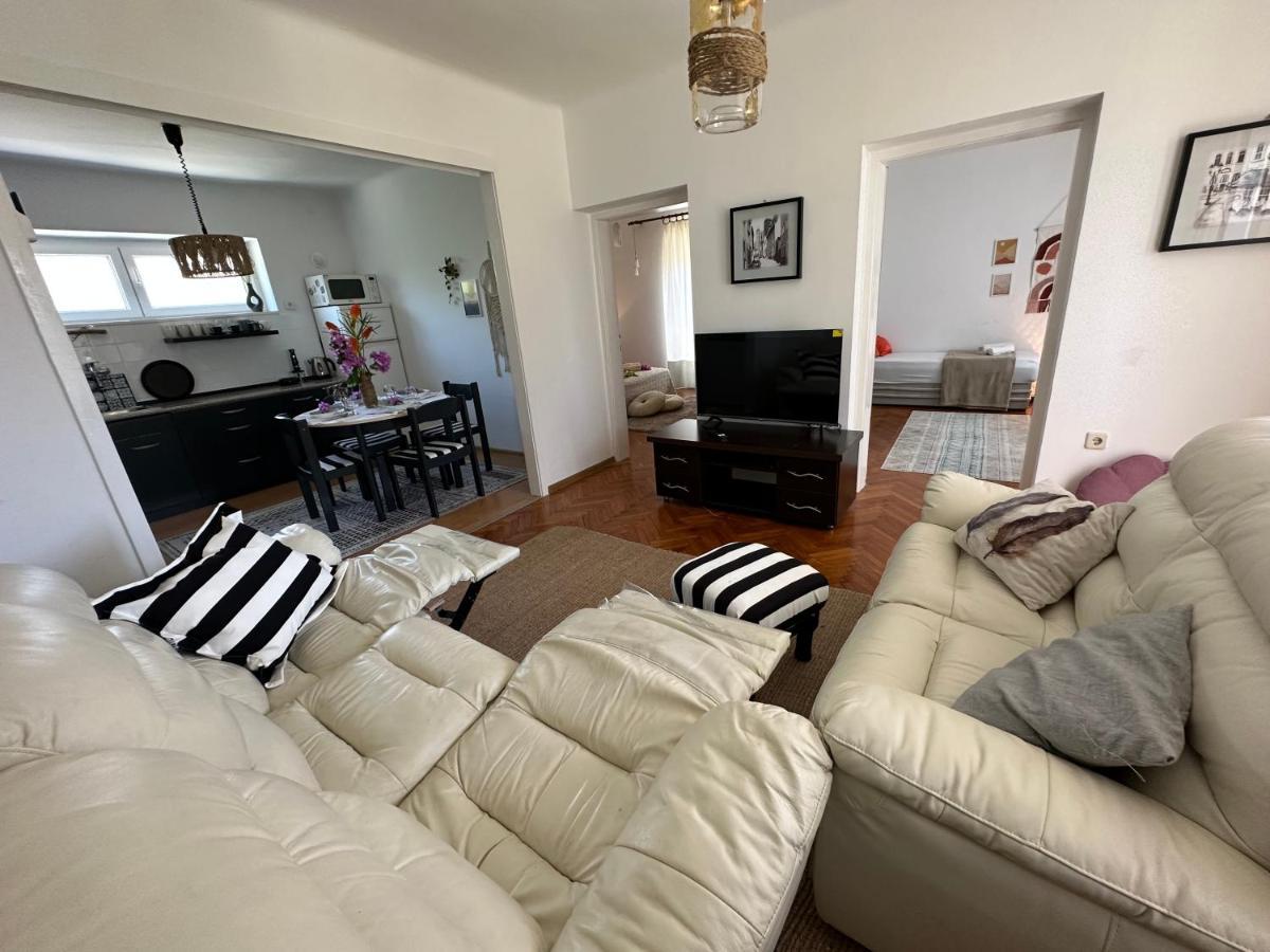 Cosy Family Apartment Marina Kastela Near Airport Kültér fotó