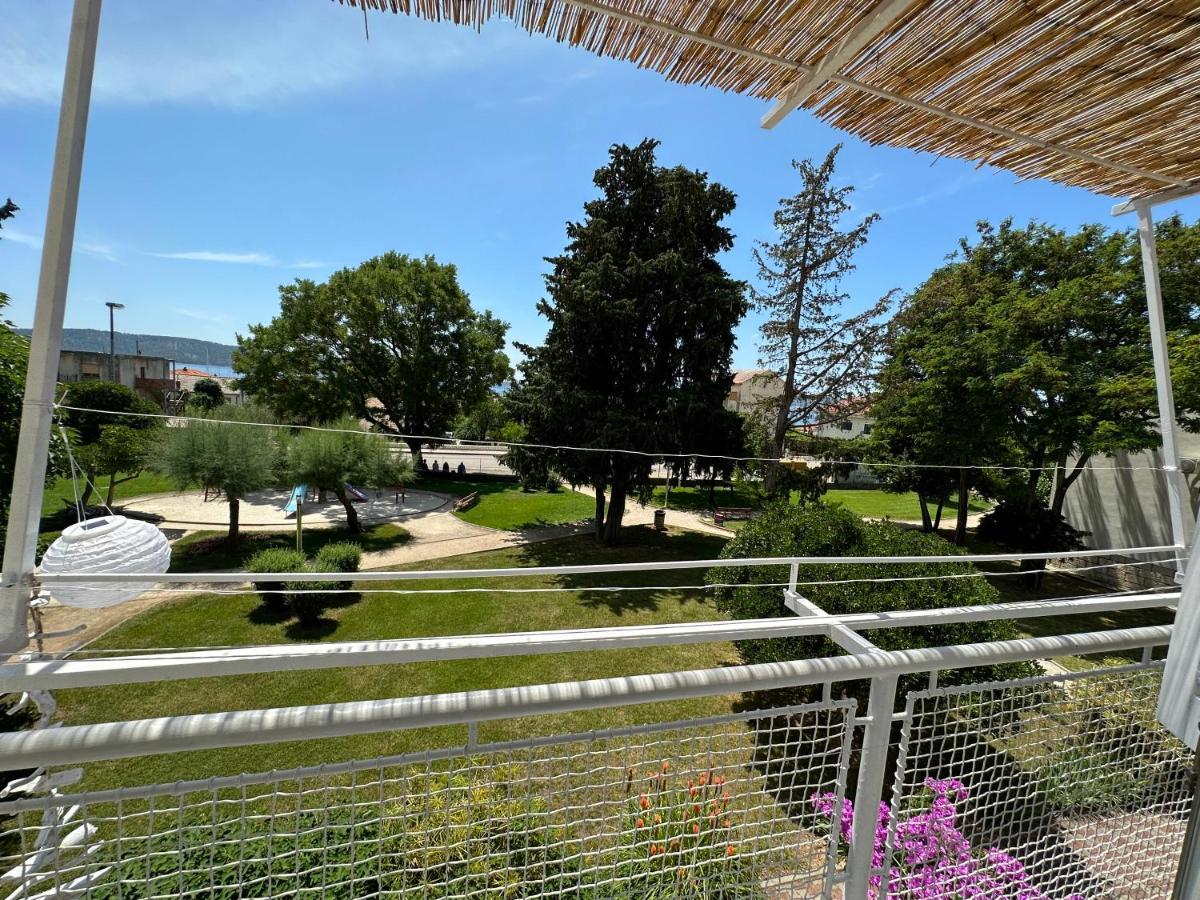 Cosy Family Apartment Marina Kastela Near Airport Kültér fotó