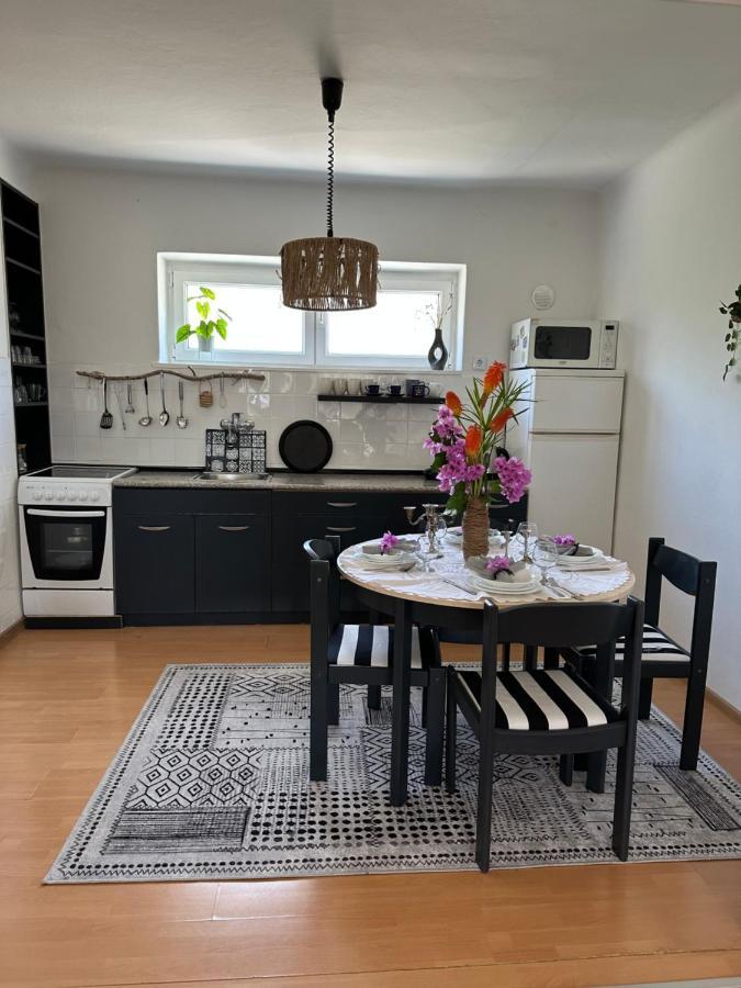 Cosy Family Apartment Marina Kastela Near Airport Kültér fotó